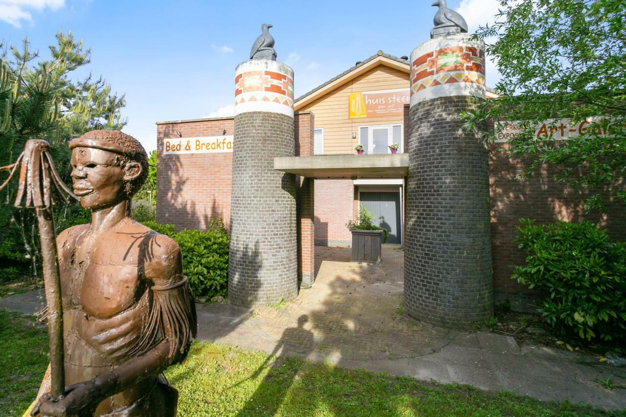 Huis Van Steen เลลีสตัด ภายนอก รูปภาพ